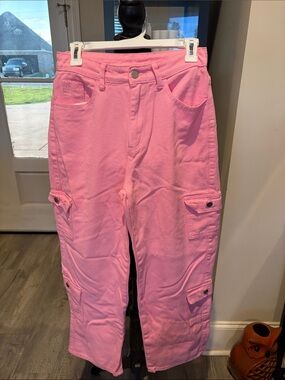 SHEIN Pink Straight-Leg Cargo Jeans